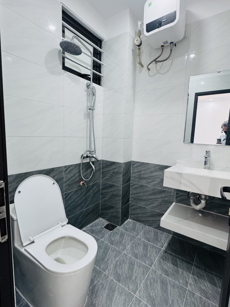 NHÀ MỚI KHU PHÂN LÔ VIP - CẦU DIỄN - MẶT NGÕ, THÔNG Ô TÔ TRÁNH- VỪA Ở, VỪA KINH DOANH ĐỈNH.
